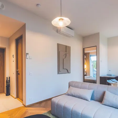 Second 17 & 18 Apartment *